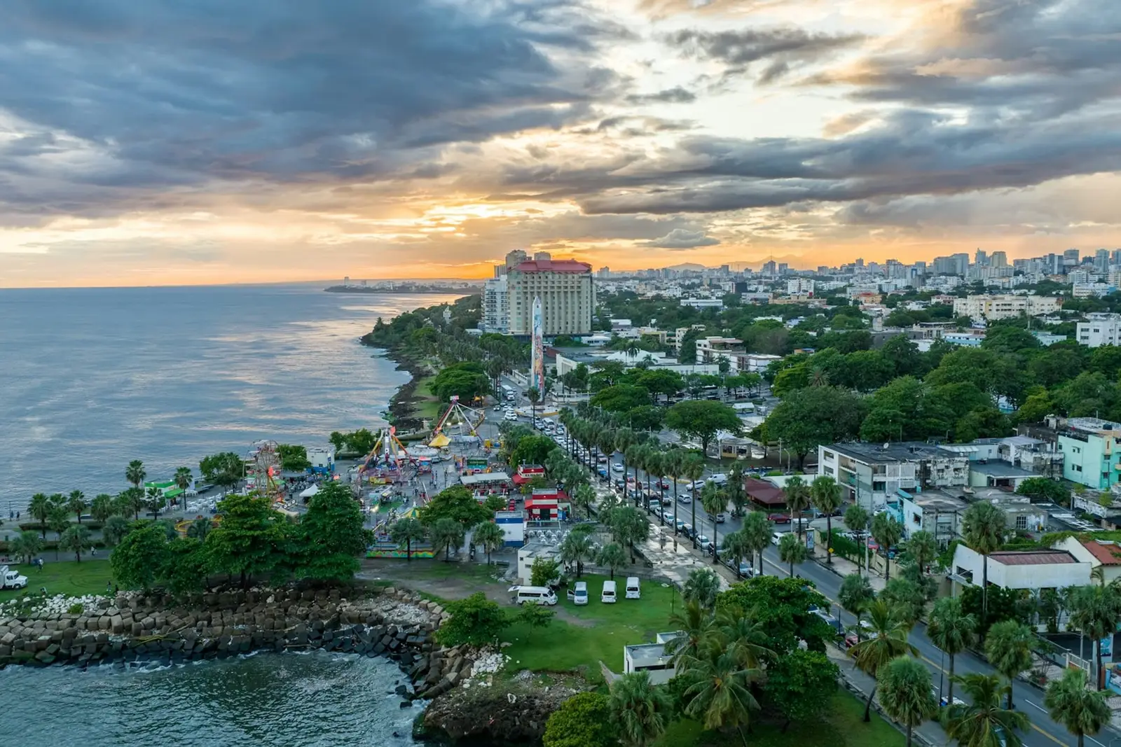 Vue du Malecón de Santo Domingo, capitale de la République Dominicaine